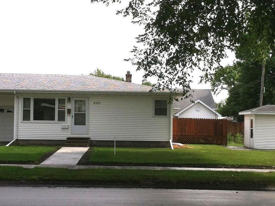 2nd image of 2107 S 10th St