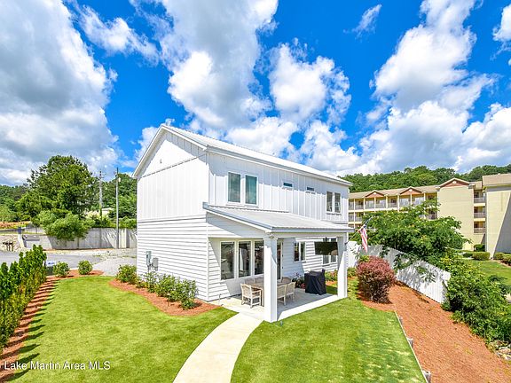 2nd image of 299 Williams Rd