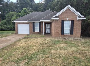 4381 Grand Cedar Ln, Memphis, TN 38128