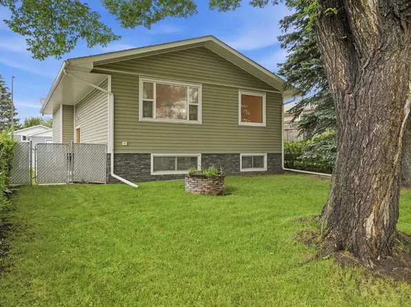 3433 S 33a Ave SE, Calgary, AB T2B 0K5