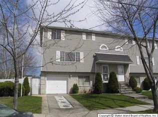 405 Abingdon Ave, Staten Island, NY 10308