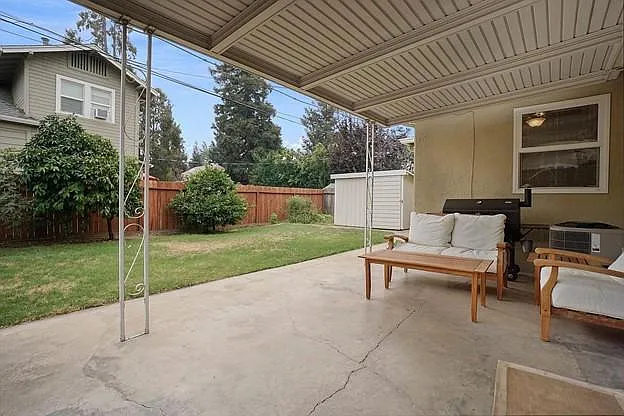 1806 Colette St — Photo 15