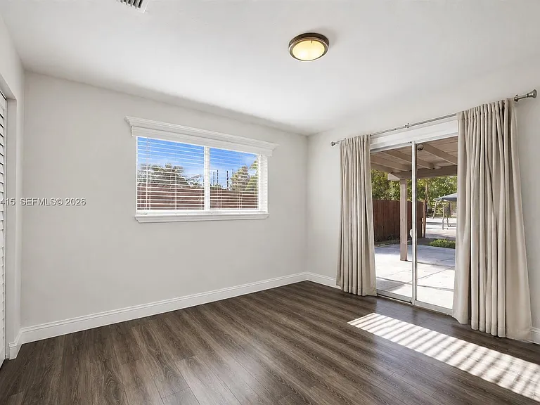3730 SW 47th Ct — Photo 17