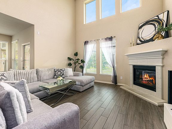 3rd image of 18506 Gardens End Lane