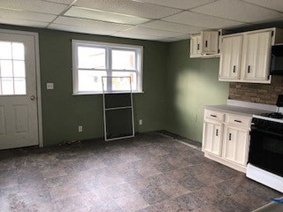 2nd image of 405 King St