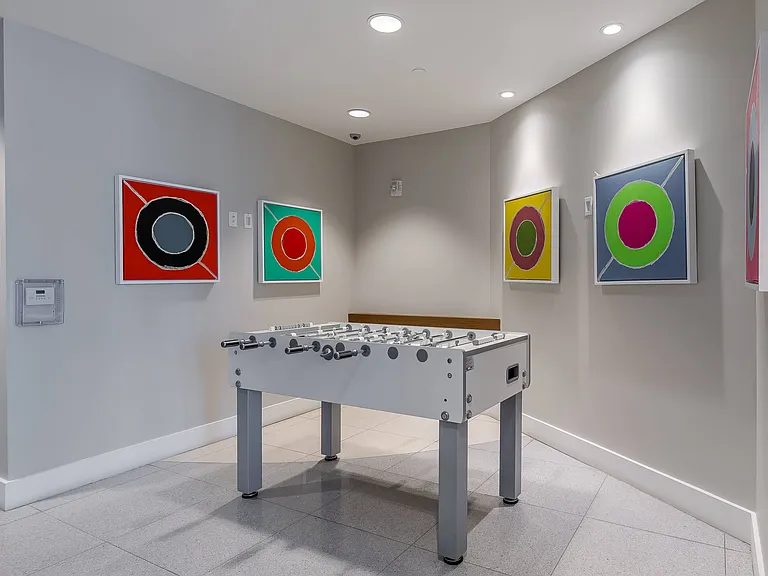Resident Game Lounge
