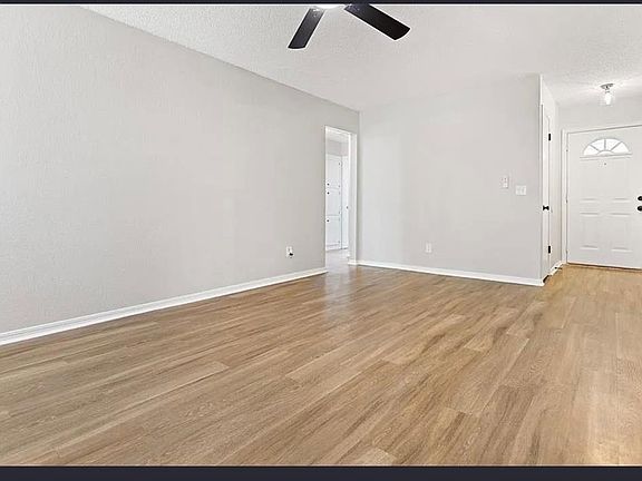 5th image of 5112 Gaines St