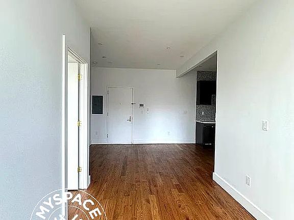 4th image of 791 Sterling Pl #2D