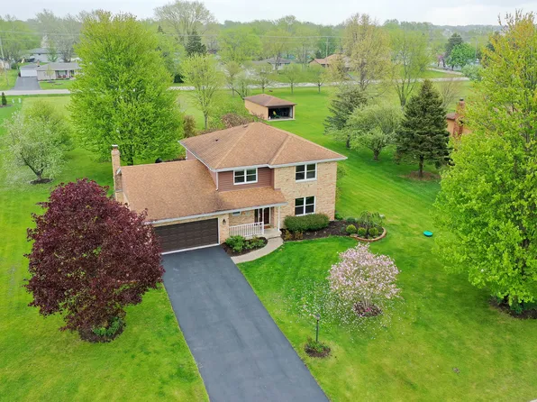 2800 Abbington Dr, New Lenox, IL 60451