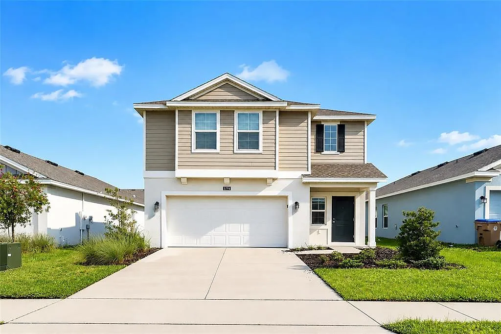 4 bed, 2.5 bath, 1881 sqft, $2,300 — Photo 1