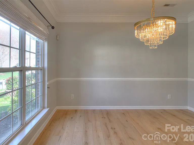 8414 Bampton Dr — Photo 5