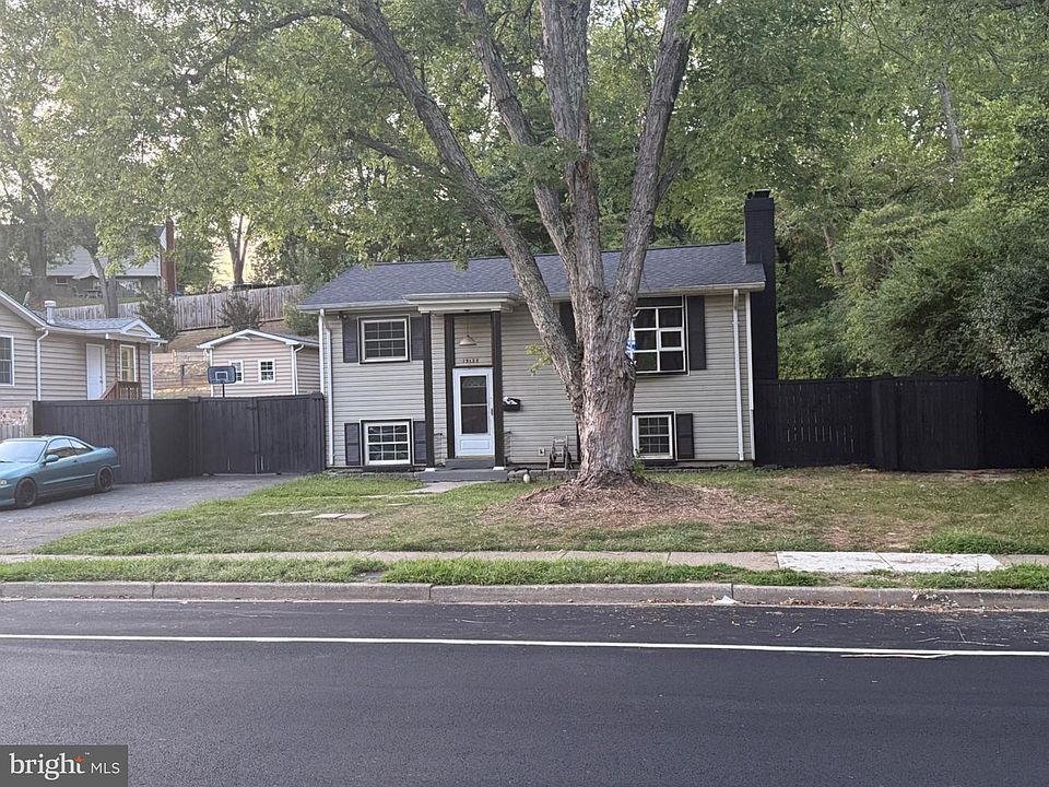 1st image of 15137 Cloverdale Rd