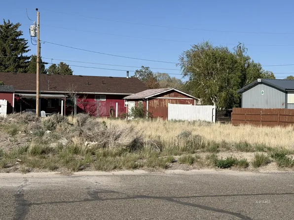375 Dover St, Wells, NV 89835