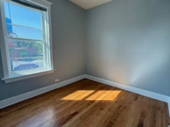 3801 N Bernard St #8, Chicago, IL 60618