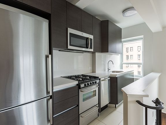 4th image of 1080 Amsterdam Ave #505