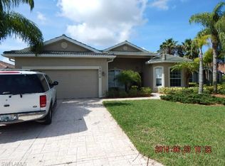 4536 Fairloop Run, Lehigh Acres, FL 33973