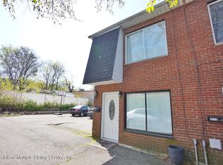 311 E Morningstar Rd APT E, Staten Island, NY 10303