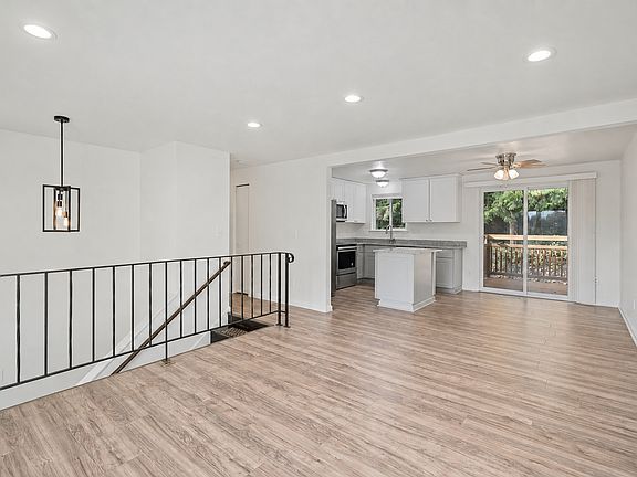 Leaving Room / Open Space