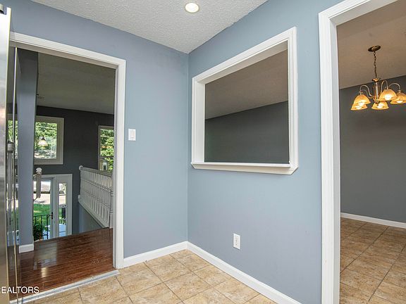 3rd image of 6516 Ellesmere Dr