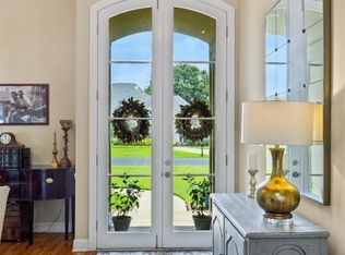 6302 Riverbend Lakes Dr, Baton Rouge, LA 70820