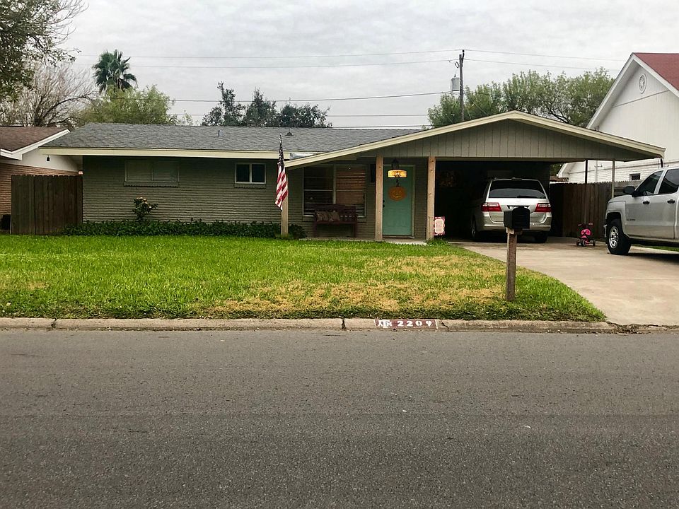 1st image of 2209 Daffodil Ave