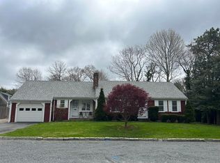 29 Fortune Rd, Yarmouth Port, MA 02675