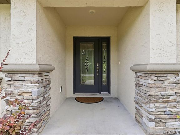 5th image of 2834 N Canterbury Lake Dr