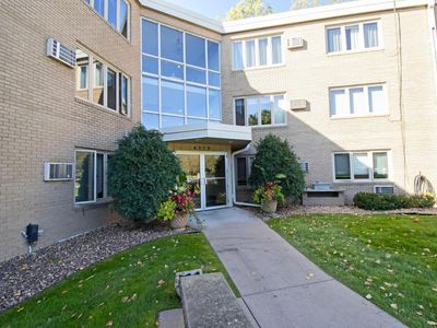4370 Brookside Ct APT 304, Edina, MN, 55436