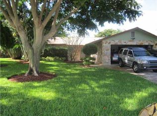 1900 Arabian Rd W, Lake Clarke Shores, FL 33406