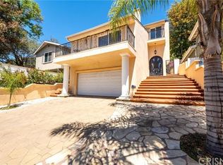 5208 Don Pio Dr, Woodland Hills, CA 91364