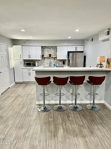 8020 E Thomas Rd #113 Photo 1