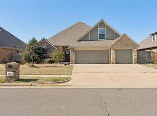 2705 Kathleens Xing, Yukon, OK 73099