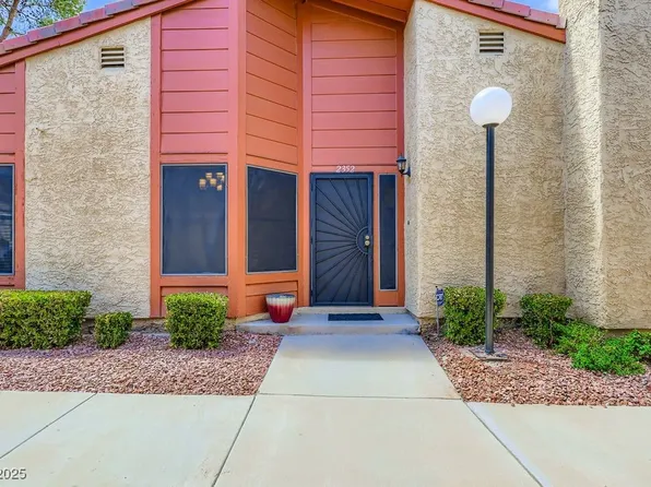 2352 Pickwick Dr, Henderson, NV 89014
