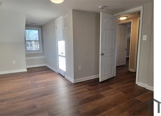 1737 Eastern Blvd — Photo 10