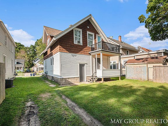 5th image of 830 Oakhill St SE
