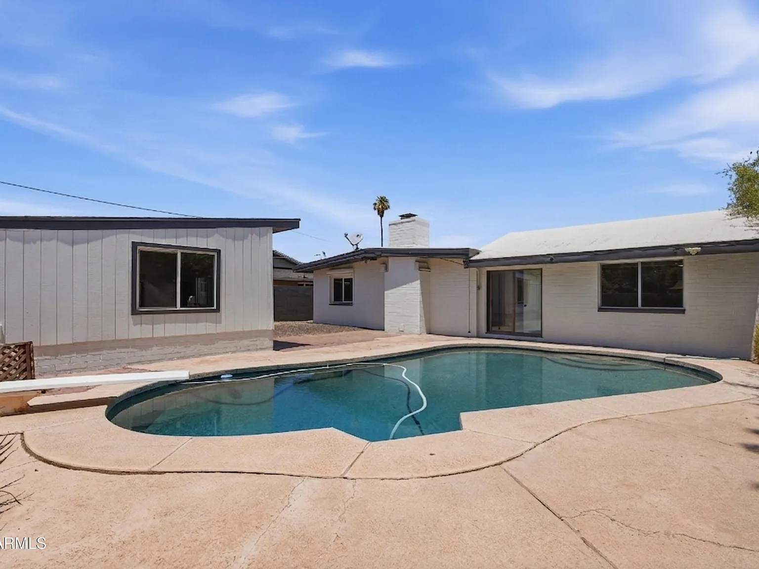 5 bed, 3.0 bath, 1458 sqft, $2,800 — Photo 2