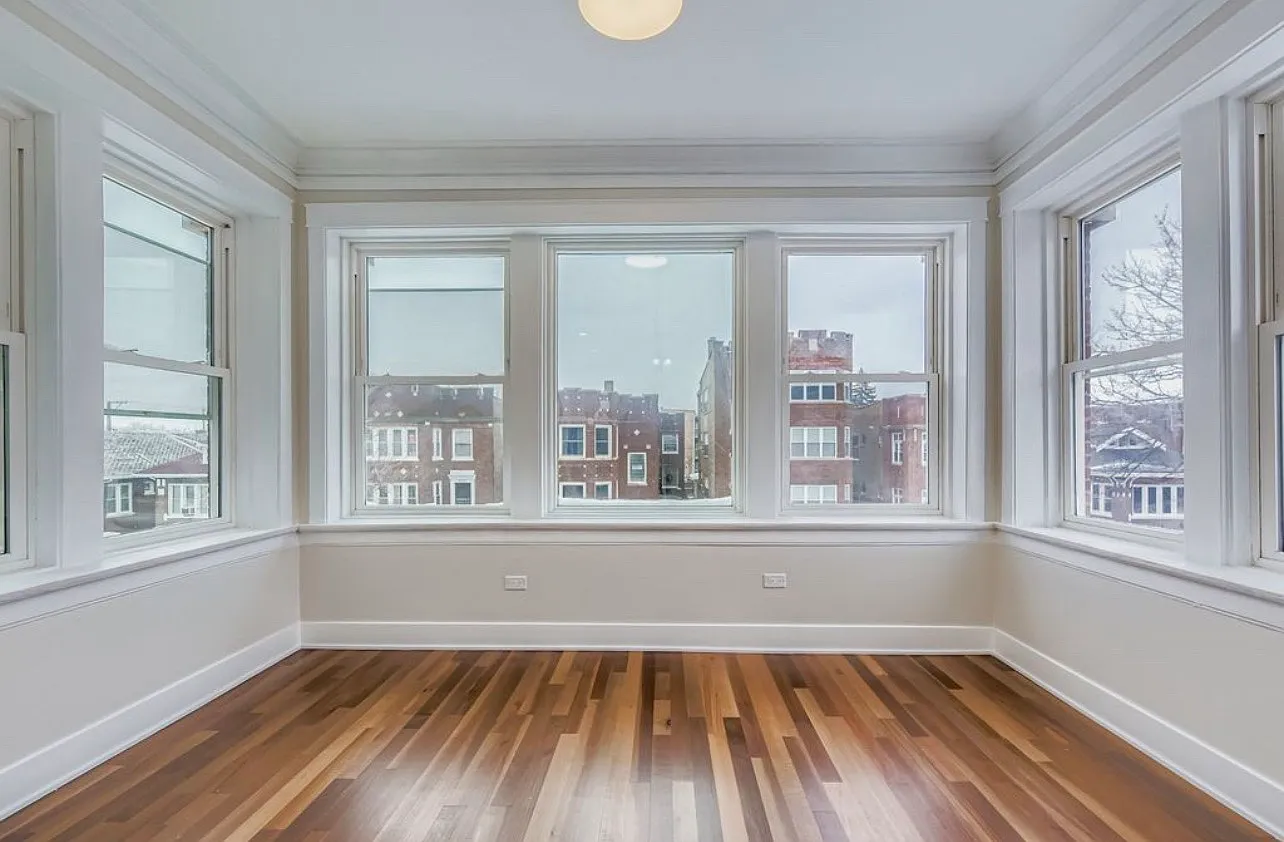 3 bed, $1,950 — Photo 2