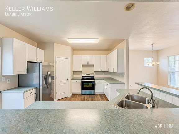 5th image of 2566 S Halifax St