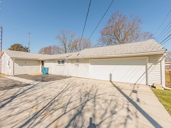2nd image of 5018 Columbus Ave
