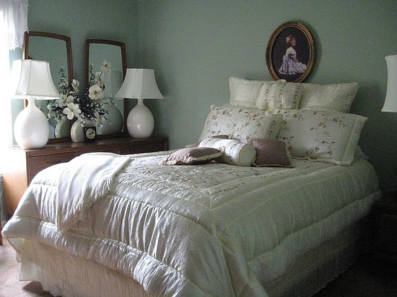 4th image of 140 Creekside Trl