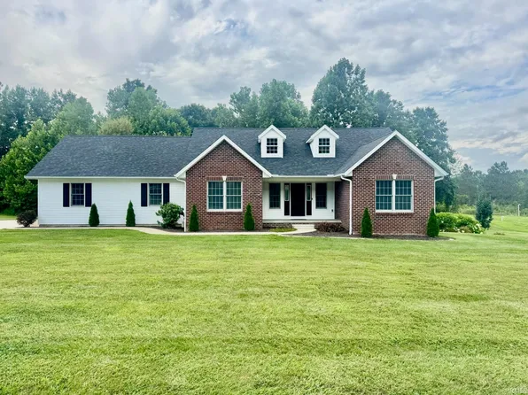 741 Pinewood Dr, Bedford, IN 47421