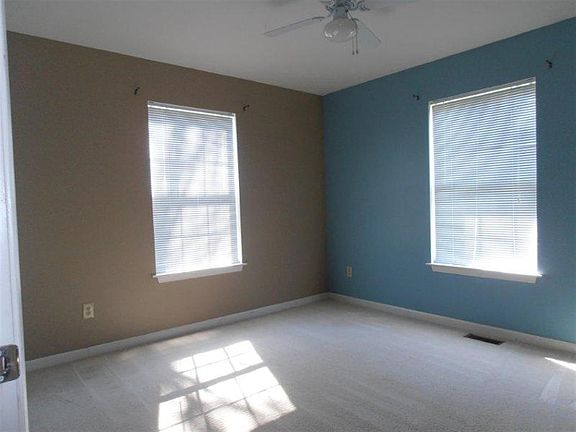 4th image of 1066 N Oolitic Dr