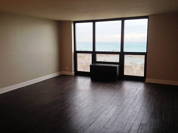 3rd image of 2500 N Lakeview Ave APT 2204