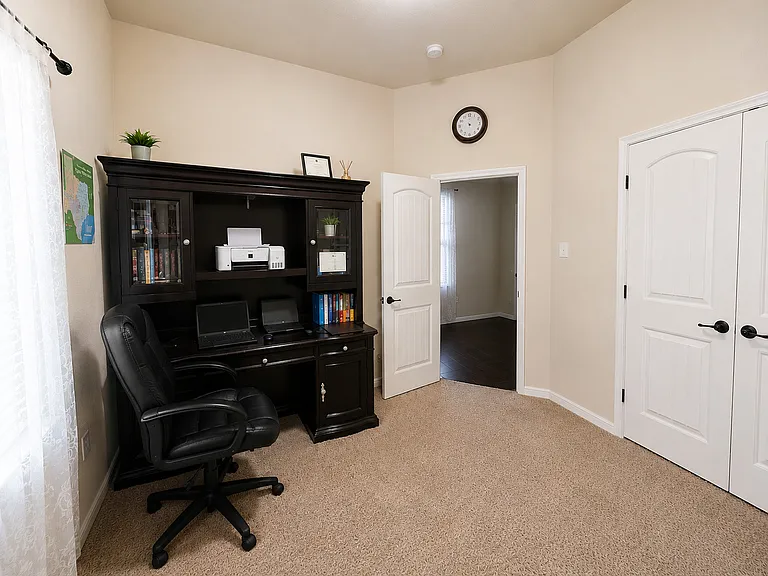 10200 Bennet Dr — Photo 12