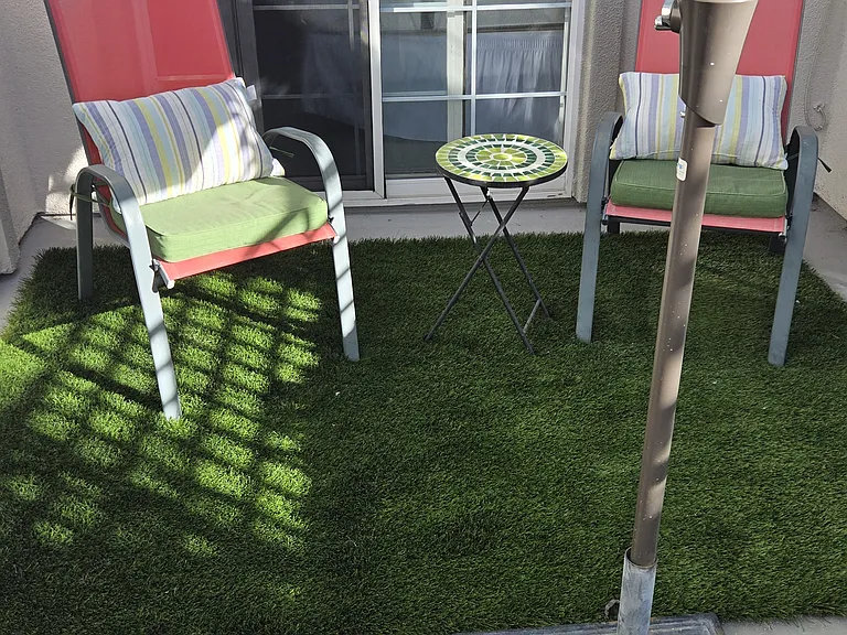 La Salle Ave — Photo 7