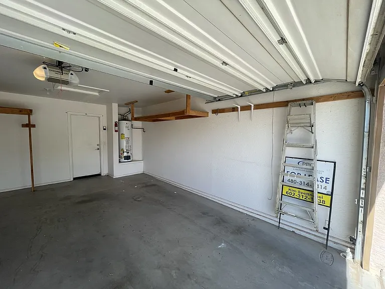 39974 W Thornberry Ln — Photo 13