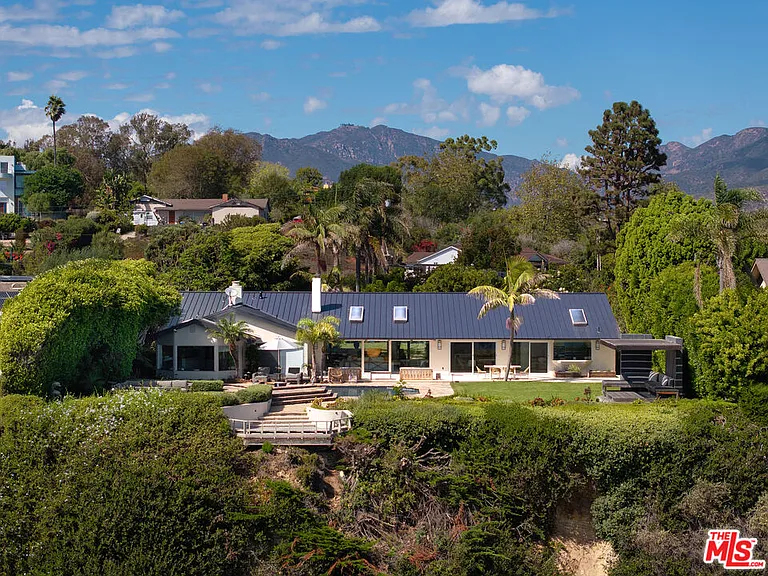 29020 Cliffside Dr — Photo 3