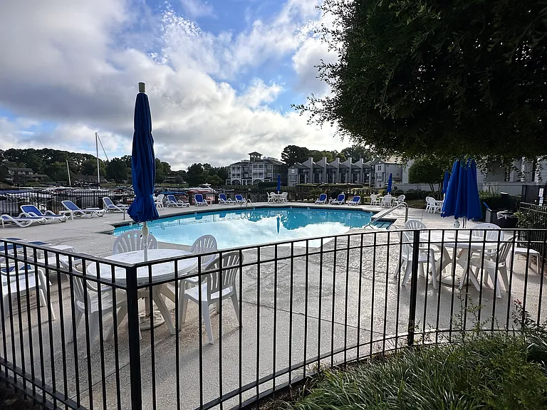 18713 Vineyard Point Ln — Photo 19
