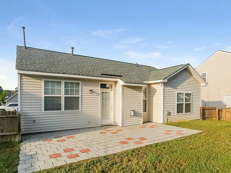 5821 Briggs Dr — Photo 14