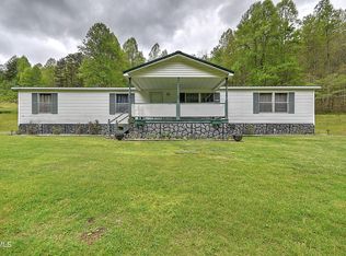 903 Flatwoods Rd, Coeburn, VA 24230